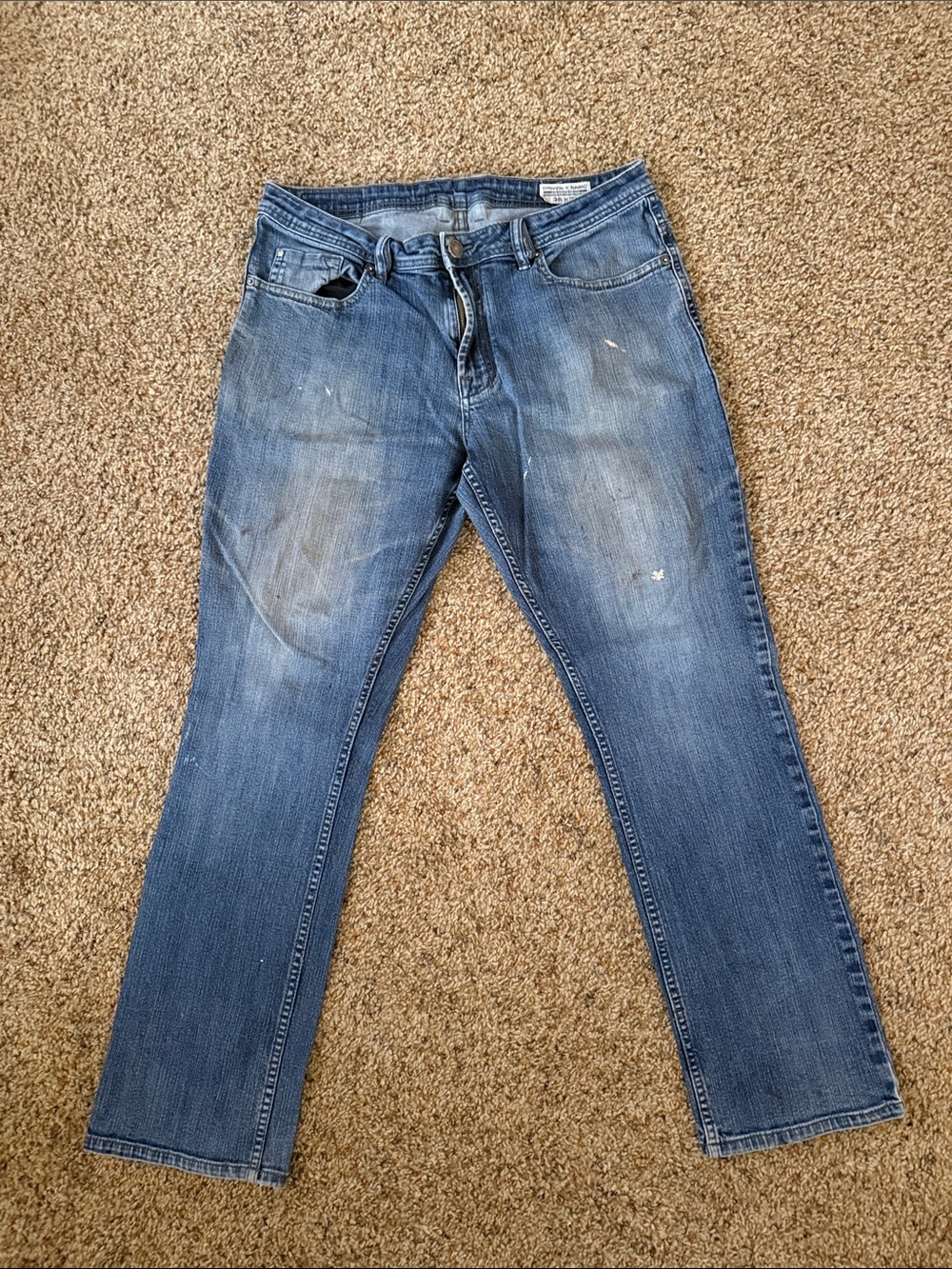 Men's Straight Blue Jeans With Paint Splatter Classic Straight Fit